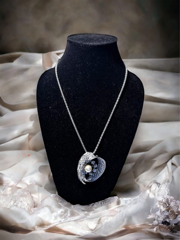 Ruthenium Radiant Pendant