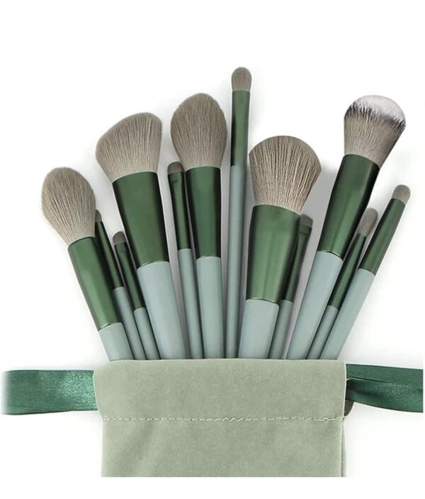 Makeup Brushes - Image 7