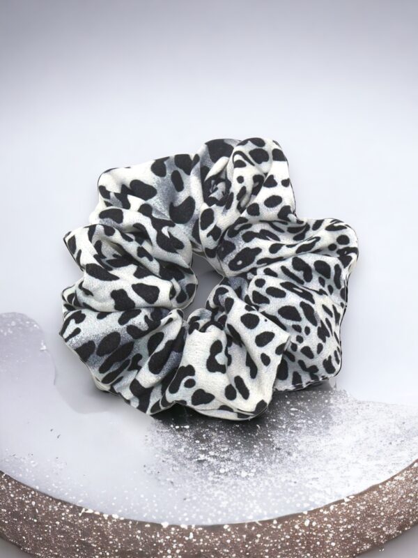 Roaring Scrunchies (1 Piece)