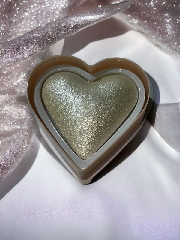 Bronzer Heart Eyeshadow Highlighter - Image 4
