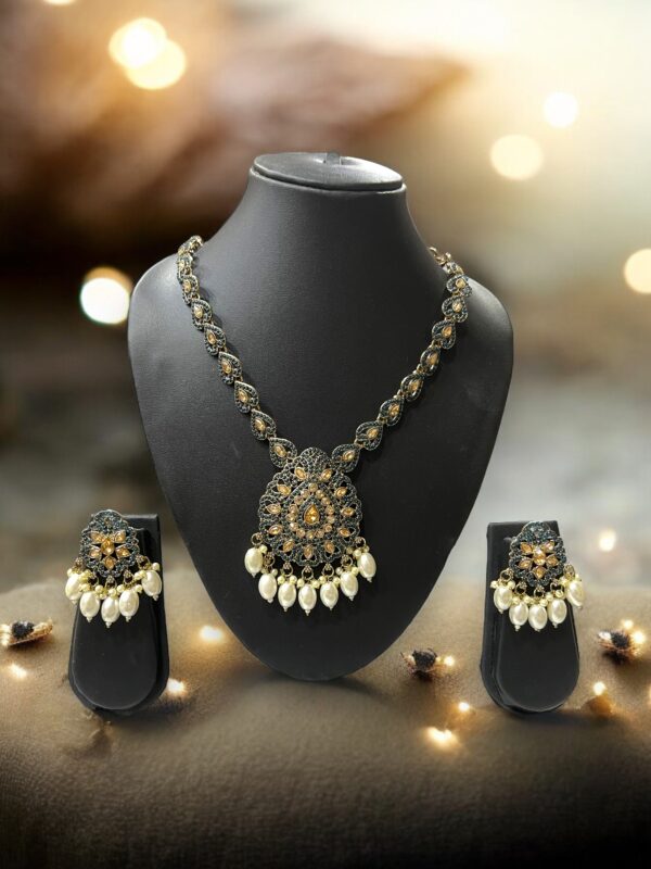 Pakistani Necklace - Image 4