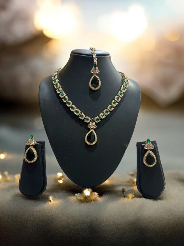 Mystic Glow Necklace - Image 3