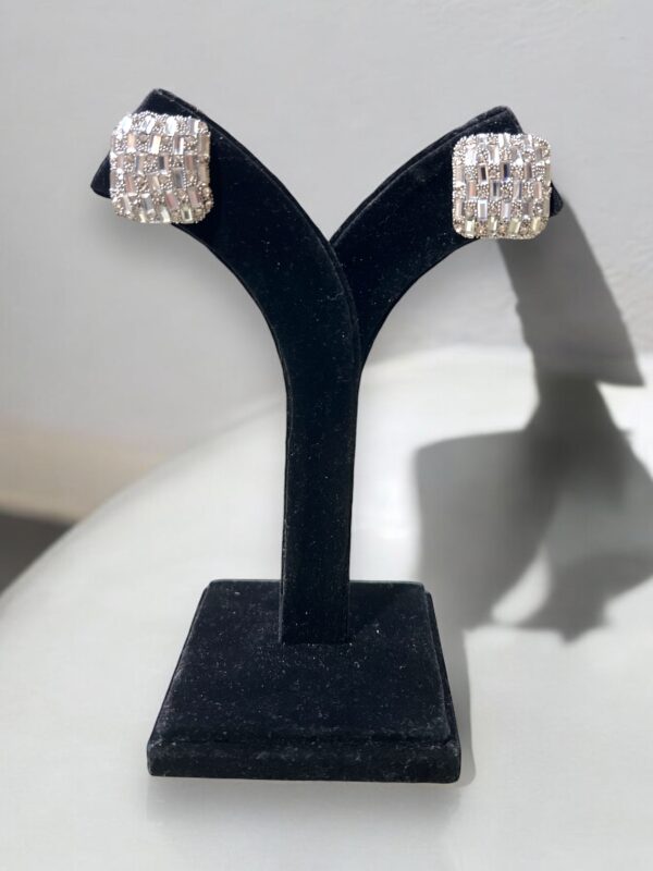 Essence Studs - Image 2