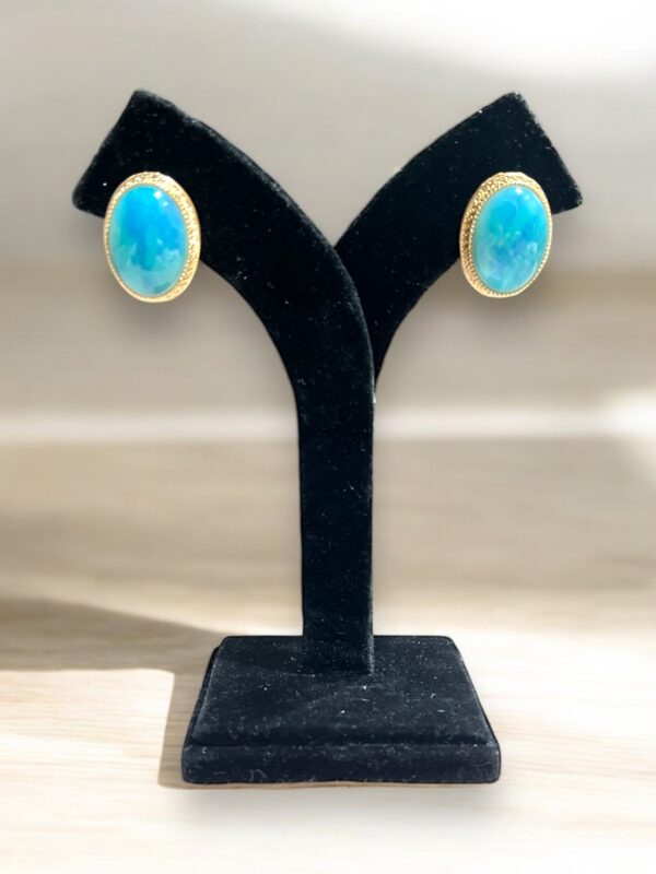 Sapphire Sparkles studs - Image 4